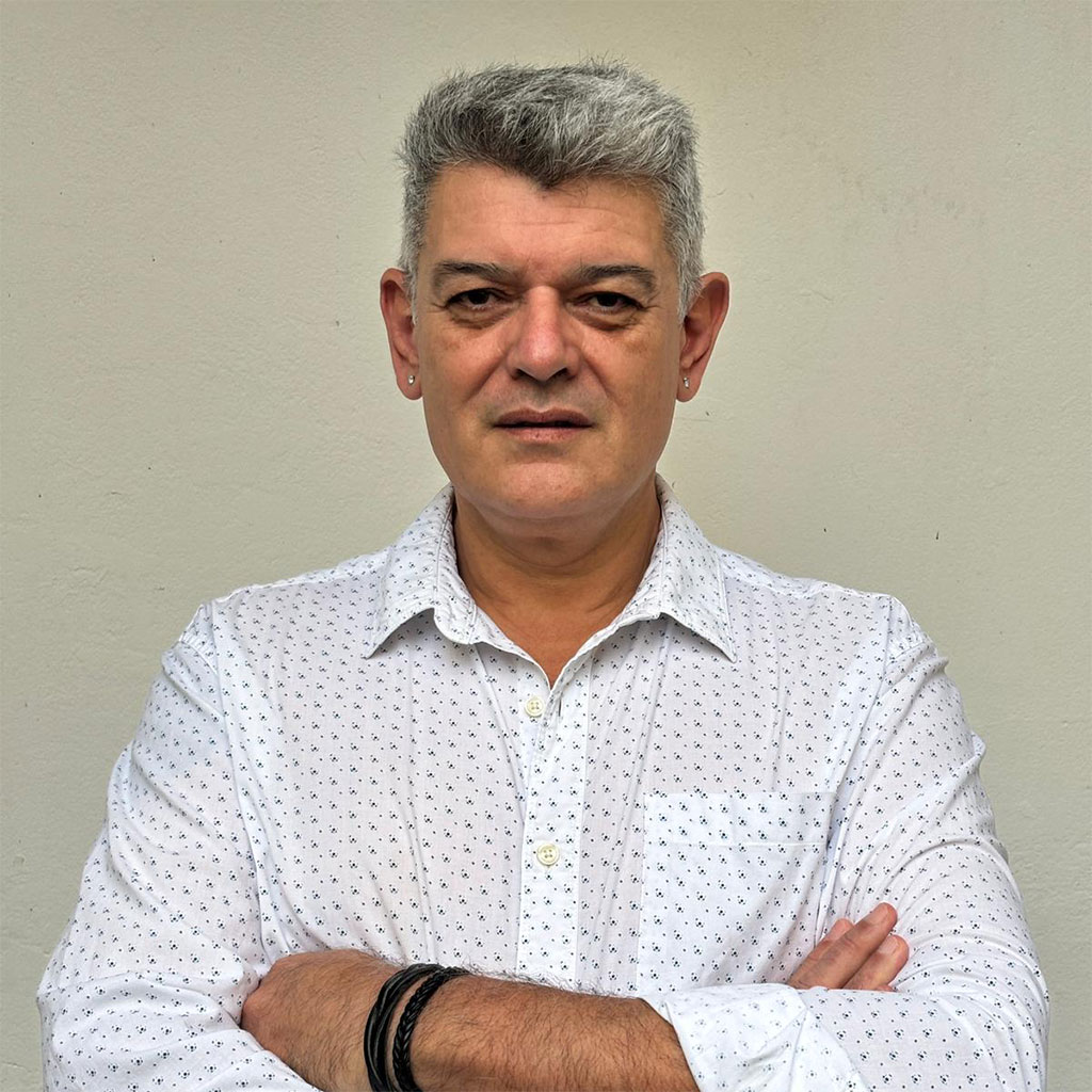 Luis Alberto Catalano​